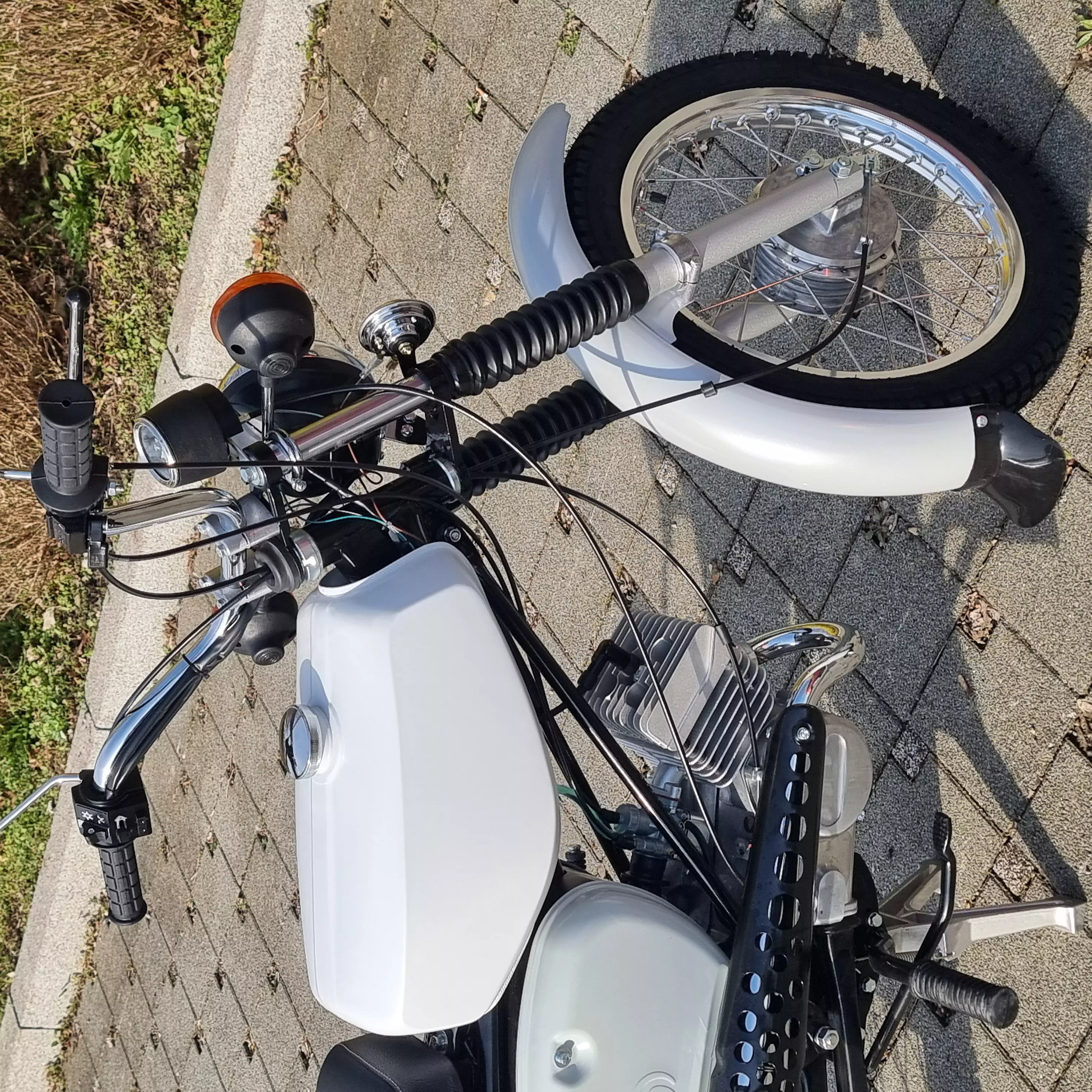 Moped Austauschfahrzeug im Stil einer Simson S51 Enduro Moped Austauschfahrzeug im Stil einer Simson S51 Enduro