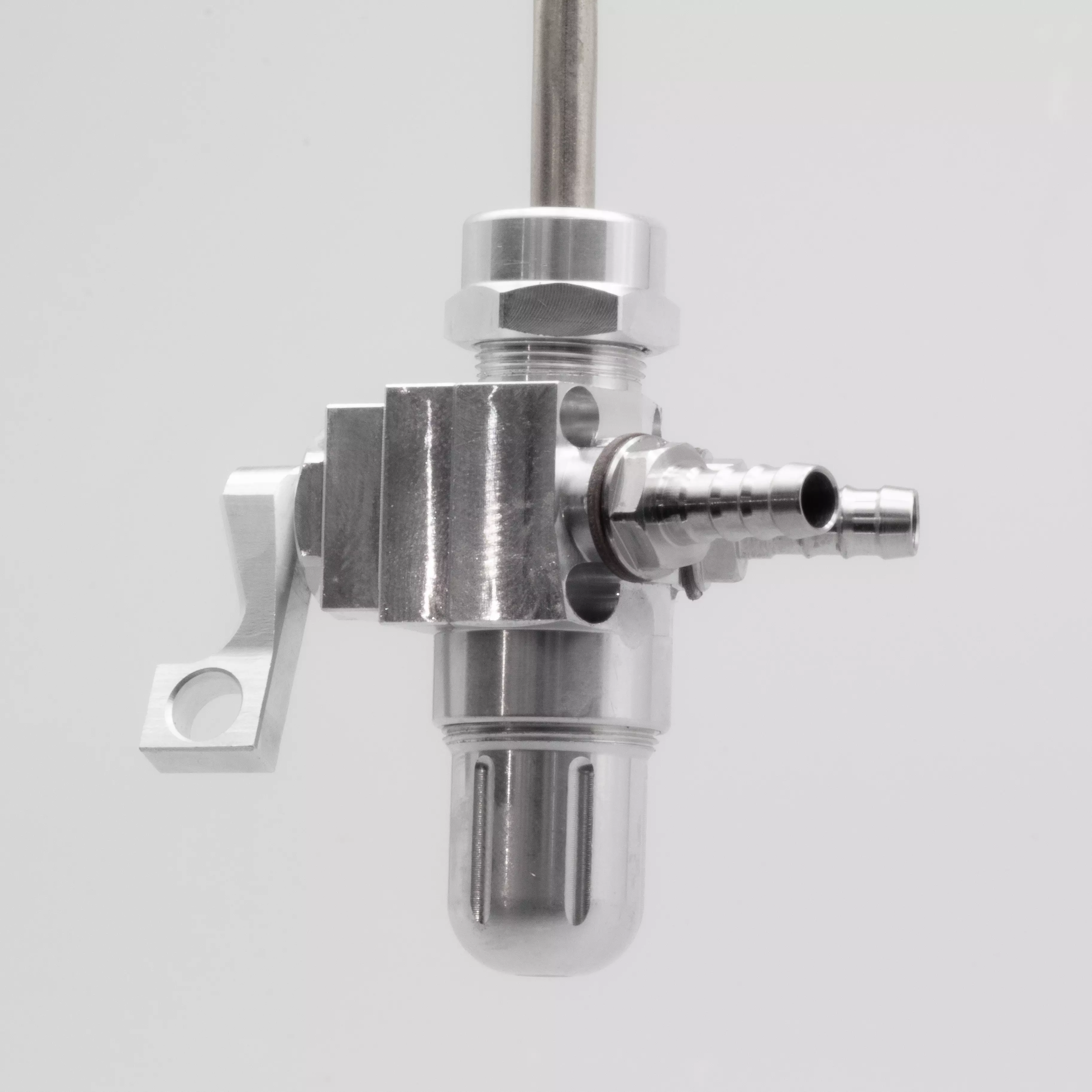 CNC Benzinhahn 400+ Durchfluss mit 2 Anschlüssen - Farbe: natur