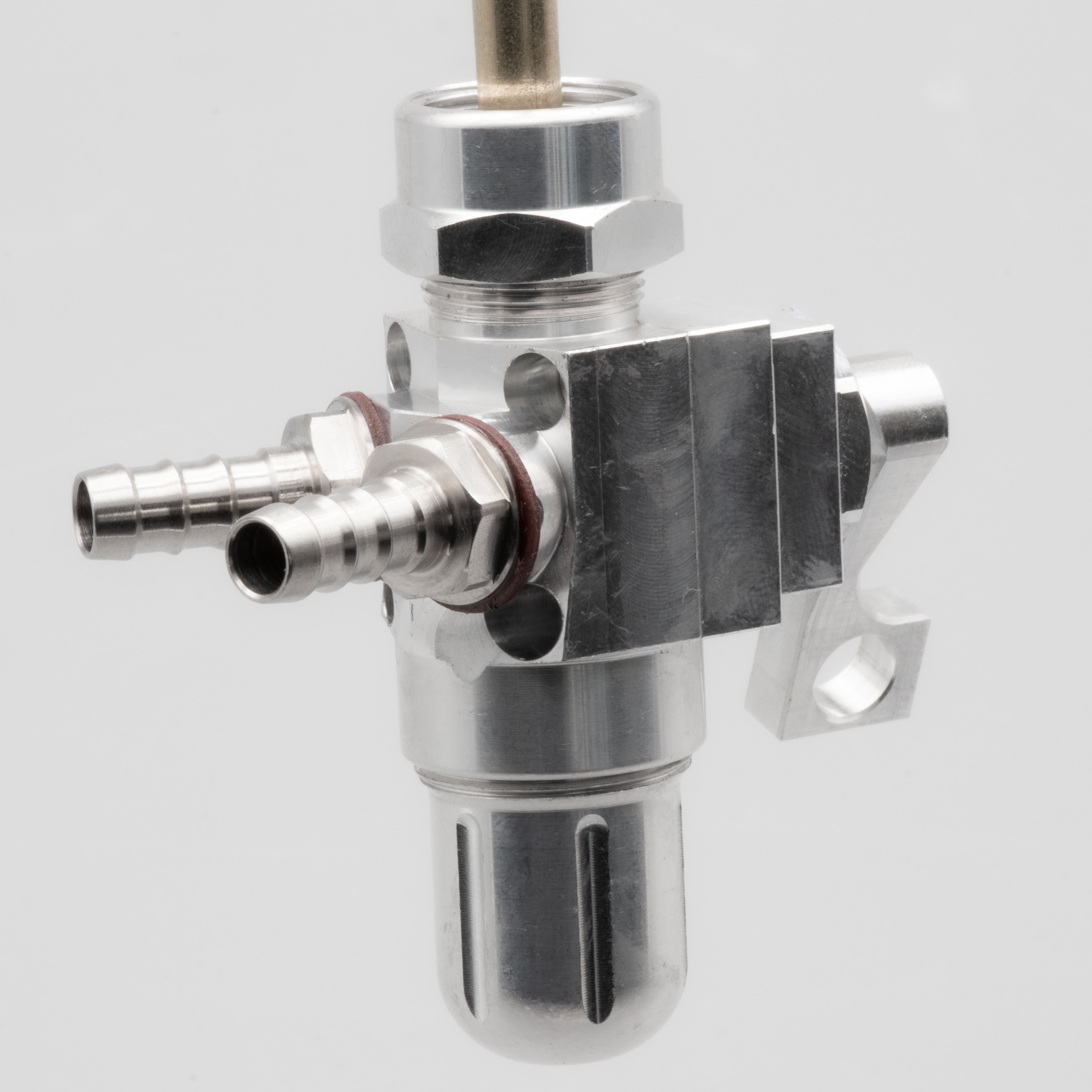 CNC Benzinhahn 400+ Durchfluss mit 2 Anschlüssen - Farbe: natur