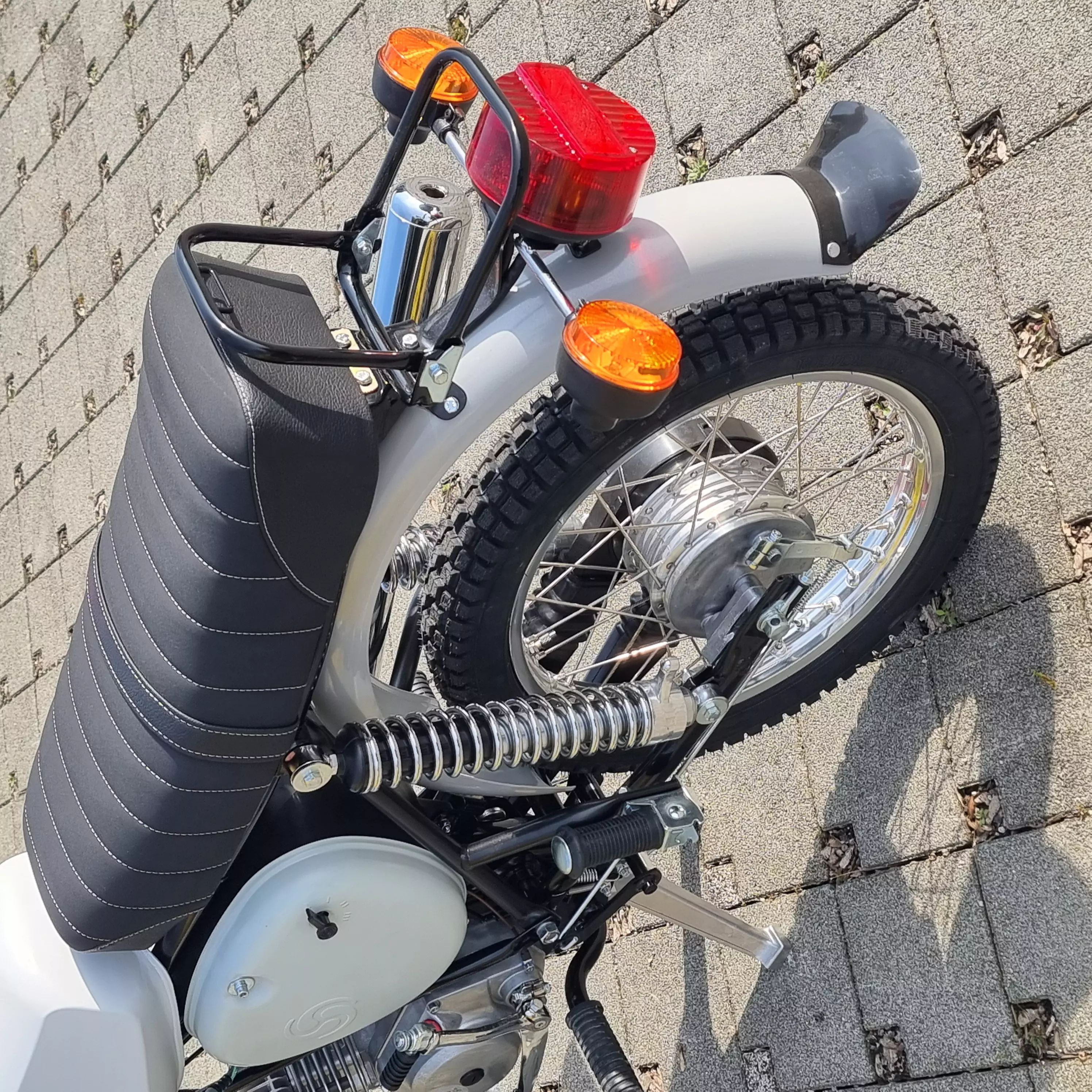 Moped Austauschfahrzeug im Stil einer Simson S51 Enduro Moped Austauschfahrzeug im Stil einer Simson S51 Enduro