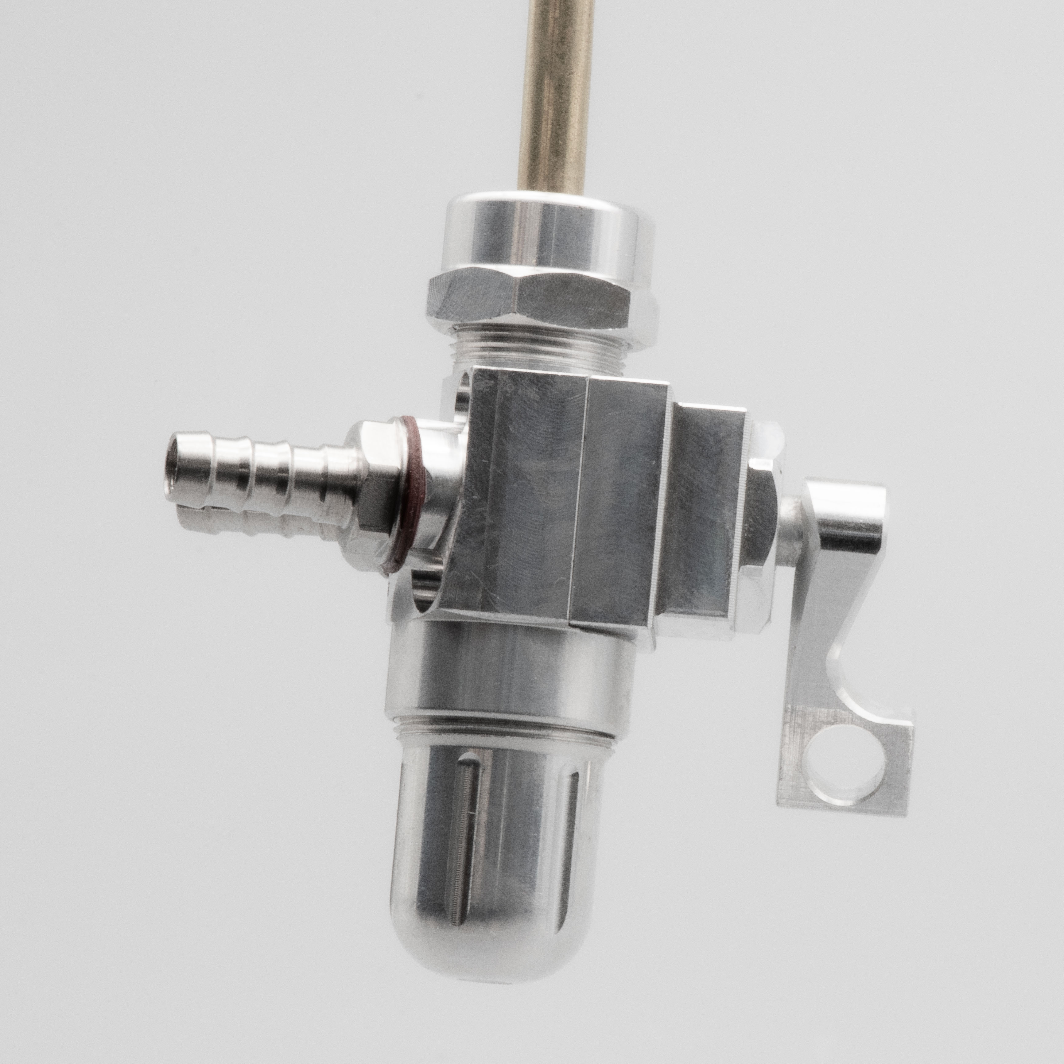 CNC Benzinhahn 400+ Durchfluss mit 2 Anschlüssen - Farbe: natur